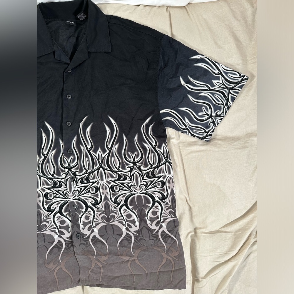 Vintage Amplify Black Flame Button Up Shirt X-Large Y2K Baggy Summer - Picture 9 of 11